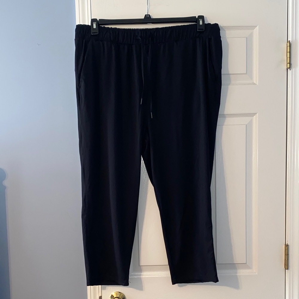 32 Degrees Capri womens NWOT